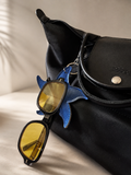 Hooked Shades: Marée