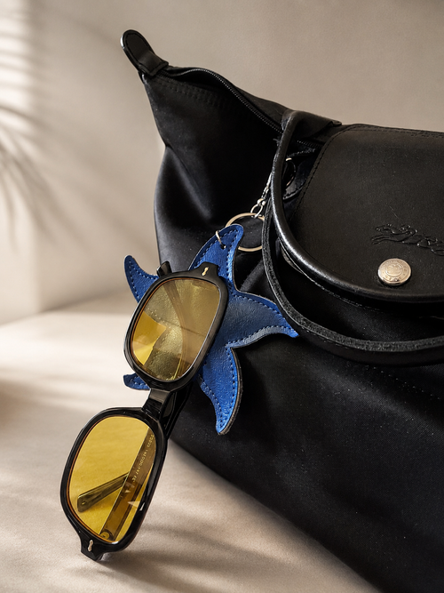 Hooked Shades: Marée