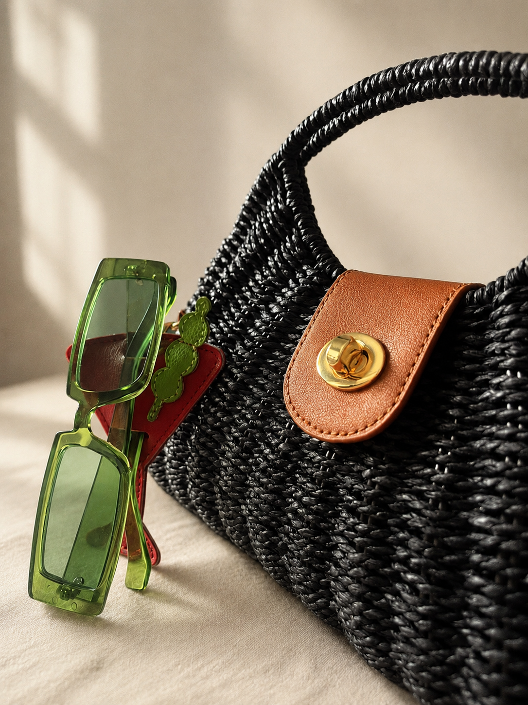 Hooked Shades: Vesper